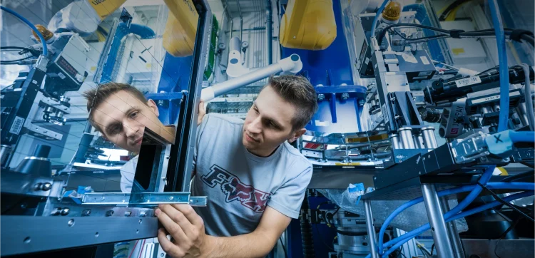 Wissenschaftler bereitet ein Experiment vor